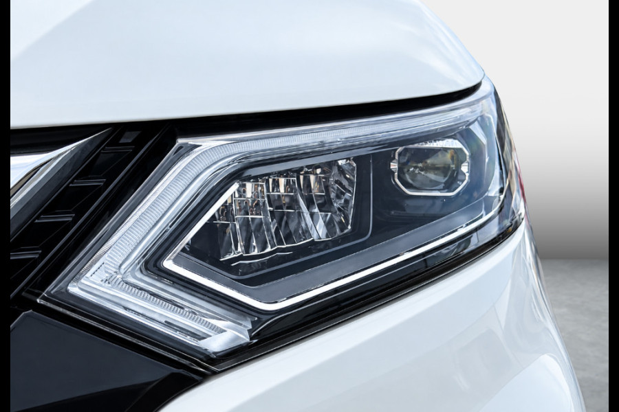 Nissan QASHQAI 1.3 DIG-T Tekna Black Edition | Panoramadak | Adaptive Cruise Control | Dealeronderhouden | Stoelverwarming | 360° | Dodehoek | Apple & Android |