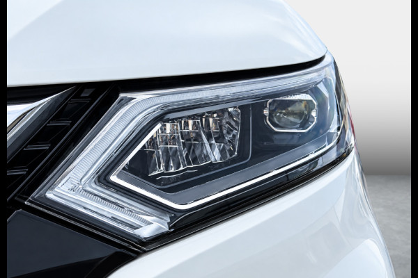Nissan QASHQAI 1.3 DIG-T Tekna Black Edition | Panoramadak | Adaptive Cruise Control | Dealeronderhouden | Stoelverwarming | 360° | Dodehoek | Apple & Android |