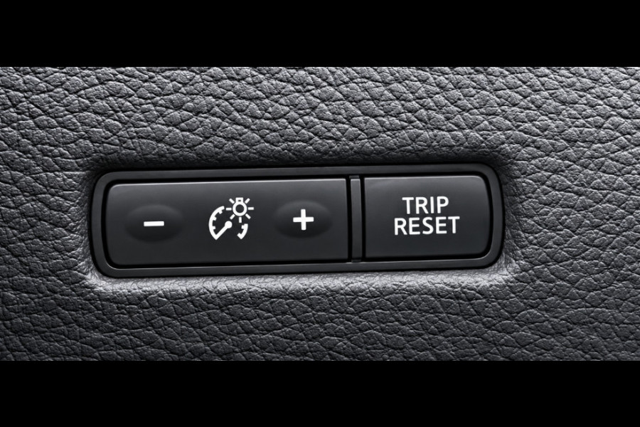 Nissan QASHQAI 1.3 DIG-T Tekna Black Edition | Panoramadak | Adaptive Cruise Control | Dealeronderhouden | Stoelverwarming | 360° | Dodehoek | Apple & Android |