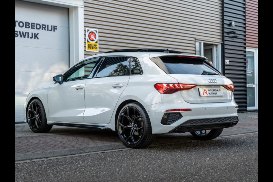 Audi A3 Sportback 30 TFSI edition Pano/Leer/AppleCarPlay/Matrix