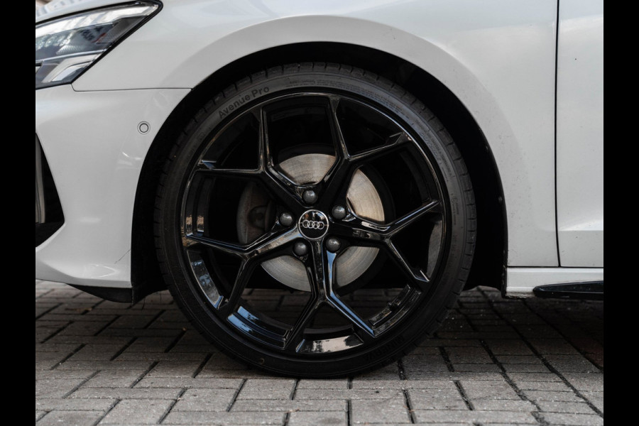 Audi A3 Sportback 30 TFSI edition Pano/Leer/AppleCarPlay/Matrix