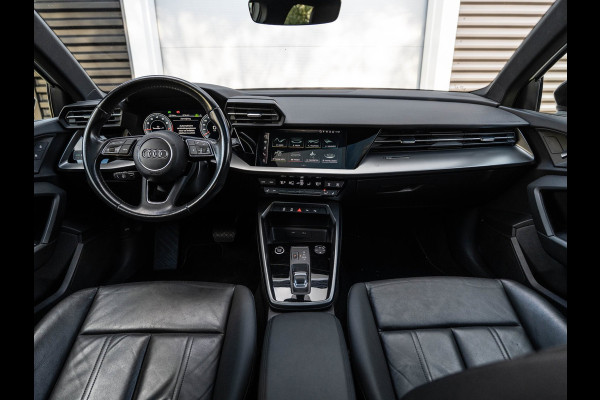 Audi A3 Sportback 30 TFSI edition Pano/Leer/AppleCarPlay/Matrix