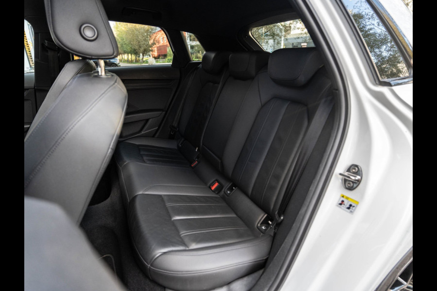 Audi A3 Sportback 30 TFSI edition Pano/Leer/AppleCarPlay/Matrix