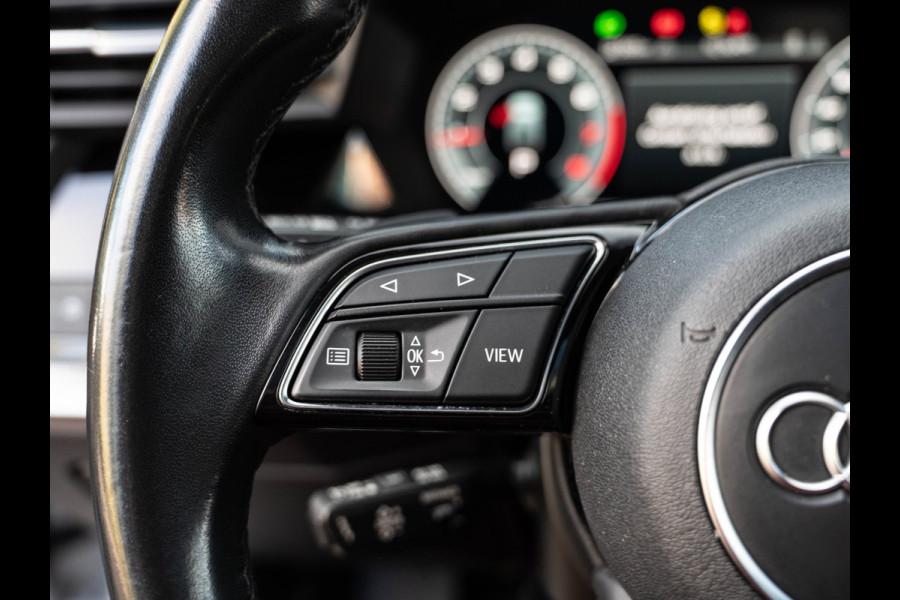 Audi A3 Sportback 30 TFSI edition Pano/Leer/AppleCarPlay/Matrix