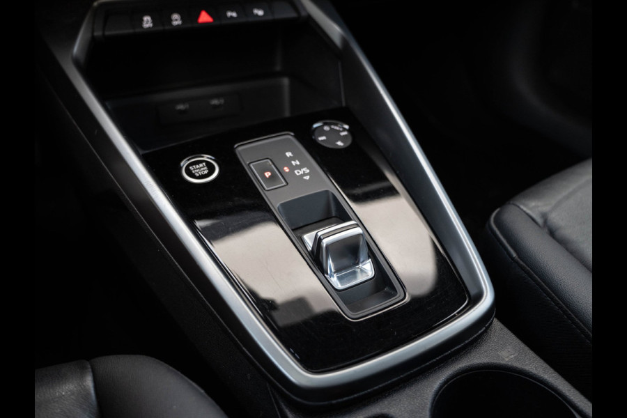Audi A3 Sportback 30 TFSI edition Pano/Leer/AppleCarPlay/Matrix