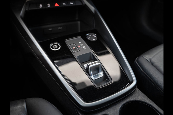 Audi A3 Sportback 30 TFSI edition Pano/Leer/AppleCarPlay/Matrix