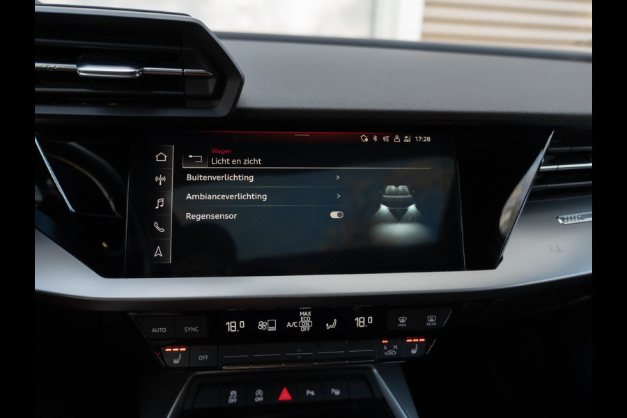 Audi A3 Sportback 30 TFSI edition Pano/Leer/AppleCarPlay/Matrix