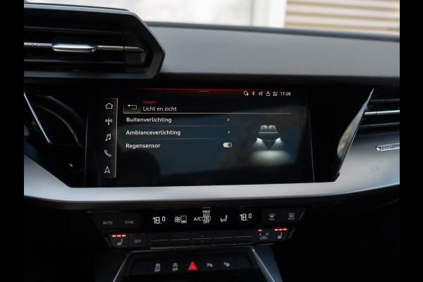 Audi A3 Sportback 30 TFSI edition Pano/Leer/AppleCarPlay/Matrix