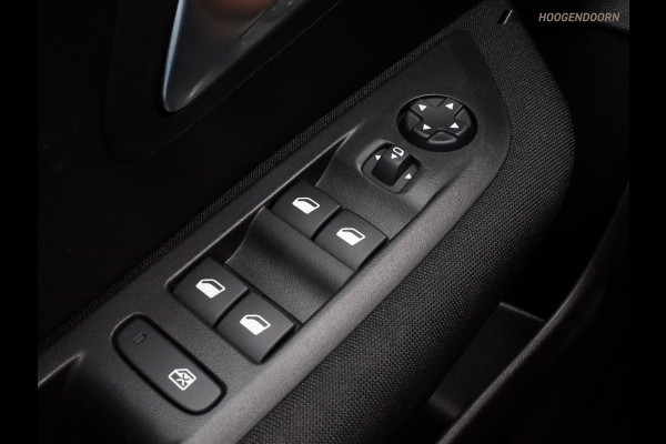 Peugeot 208 1.2 PureTech Allure (APPLE CARPLAY,PARKEERSENSOREN,CLIMATE,CRUISE CONTROL,COMFORTSTOELEN,LED,LM-VELGEN,TOPCONDITIE)