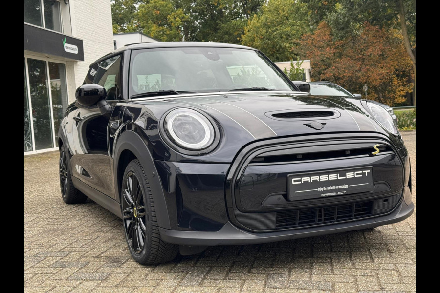 MINI Cooper SE Black edition HEAD-UP | LEDER | PANORAMADAK | CAMERA | HARMAN/KARDON