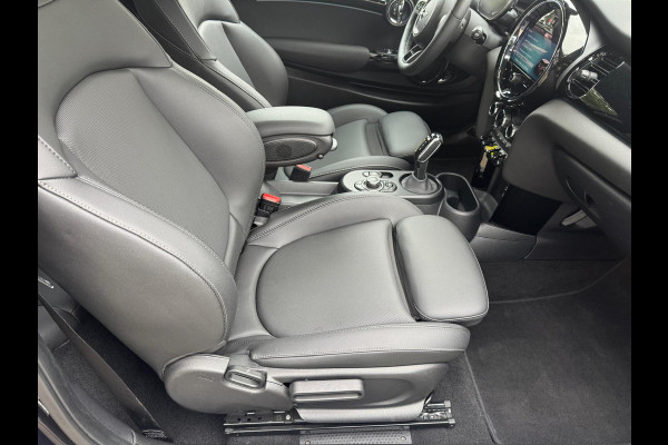 MINI Cooper SE Black edition HEAD-UP | LEDER | PANORAMADAK | CAMERA | HARMAN/KARDON