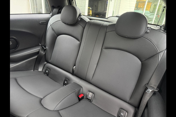 MINI Cooper SE Black edition HEAD-UP | LEDER | PANORAMADAK | CAMERA | HARMAN/KARDON