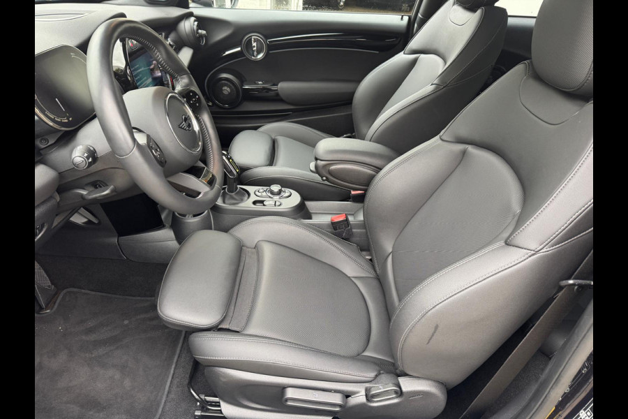 MINI Cooper SE Black edition HEAD-UP | LEDER | PANORAMADAK | CAMERA | HARMAN/KARDON