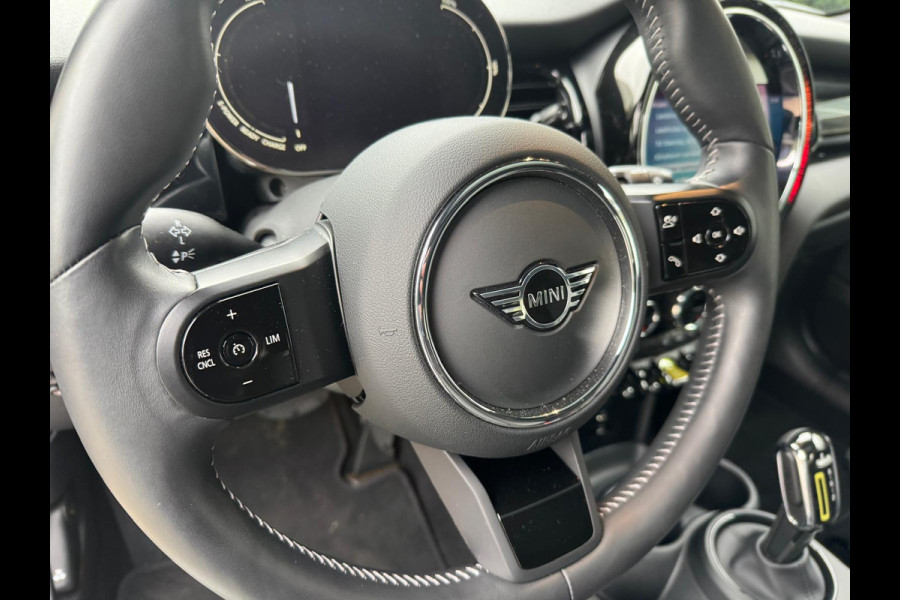 MINI Cooper SE Black edition HEAD-UP | LEDER | PANORAMADAK | CAMERA | HARMAN/KARDON
