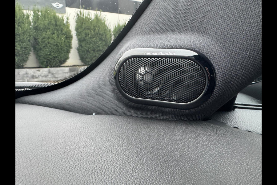 MINI Cooper SE Black edition HEAD-UP | LEDER | PANORAMADAK | CAMERA | HARMAN/KARDON