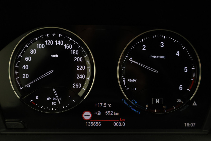 BMW X1 sDrive16d High Executive Leer, Navigatie, Bluetooth, PDC, 17"