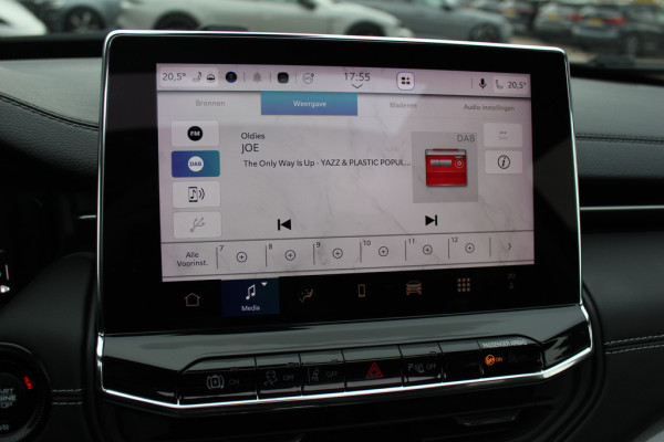 Jeep Compass 4xe 240 Plug-in Hybrid Electric S / Camera / Leder / CarPlay / Keyless / 19'' / Stuur+Stoelverwarming / DAB / ACC