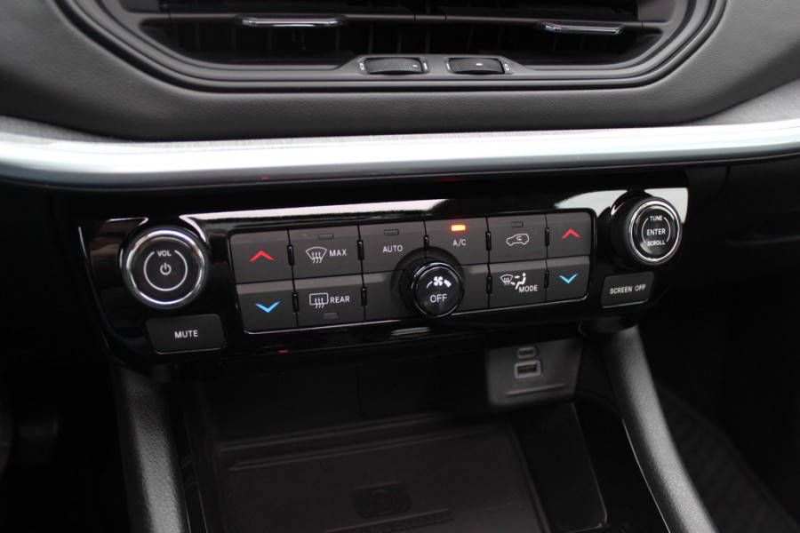 Jeep Compass 4xe 240 Plug-in Hybrid Electric S / Camera / Leder / CarPlay / Keyless / 19'' / Stuur+Stoelverwarming / DAB / ACC