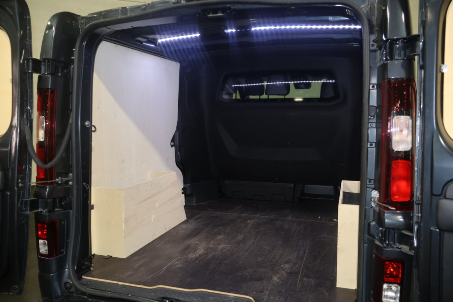 Renault Trafic 2.0 dCi 170pk L2 H1 DC Luxe