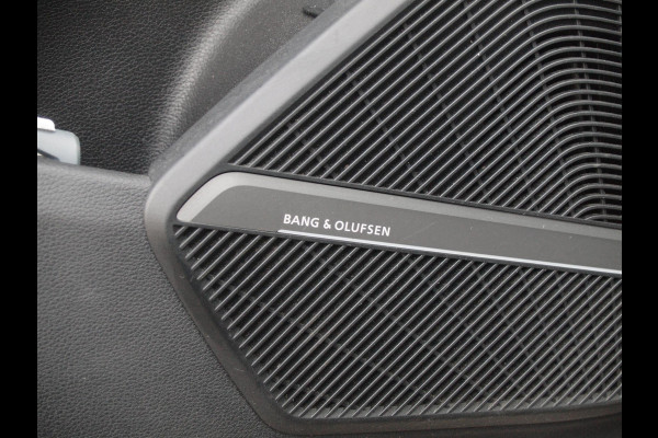 Audi Q5 3.0 TFSI SQ5 quattro Pro Line Plus | Panoramadak | Bang & Olufsen | Trekhaak | Camera | Virtual Cockpit |