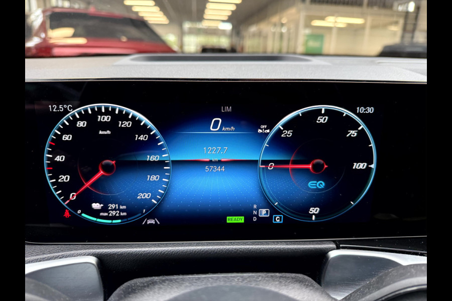 Mercedes-Benz EQB 250 Luxury Line 67 kWh SOH 97.5%, Panoramadak, Head Up Display