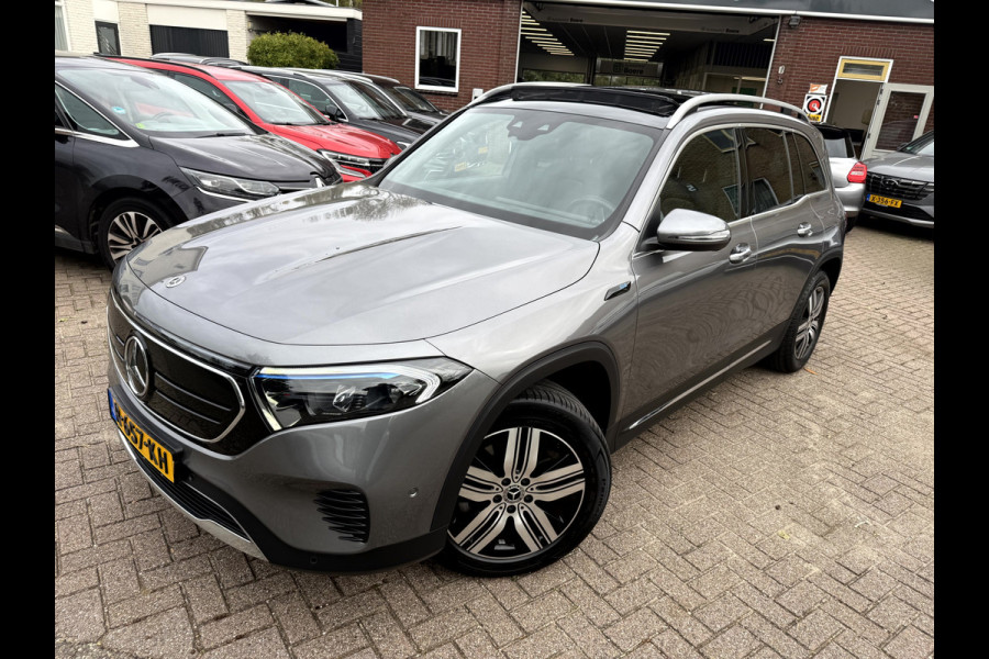 Mercedes-Benz EQB 250 Luxury Line 67 kWh SOH 97.5%, Panoramadak, Head Up Display