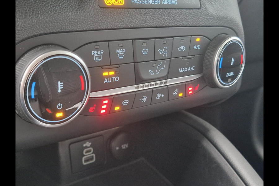 Ford Kuga 2.5 PHEV Titanium | Stoel + Stuurverwarming | Adaptive Cruise Control | Full LED | Camera | Head-Up Display | BLIS |