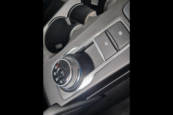 Ford Kuga 2.5 PHEV Titanium | Stoel + Stuurverwarming | Adaptive Cruise Control | Full LED | Camera | Head-Up Display | BLIS |