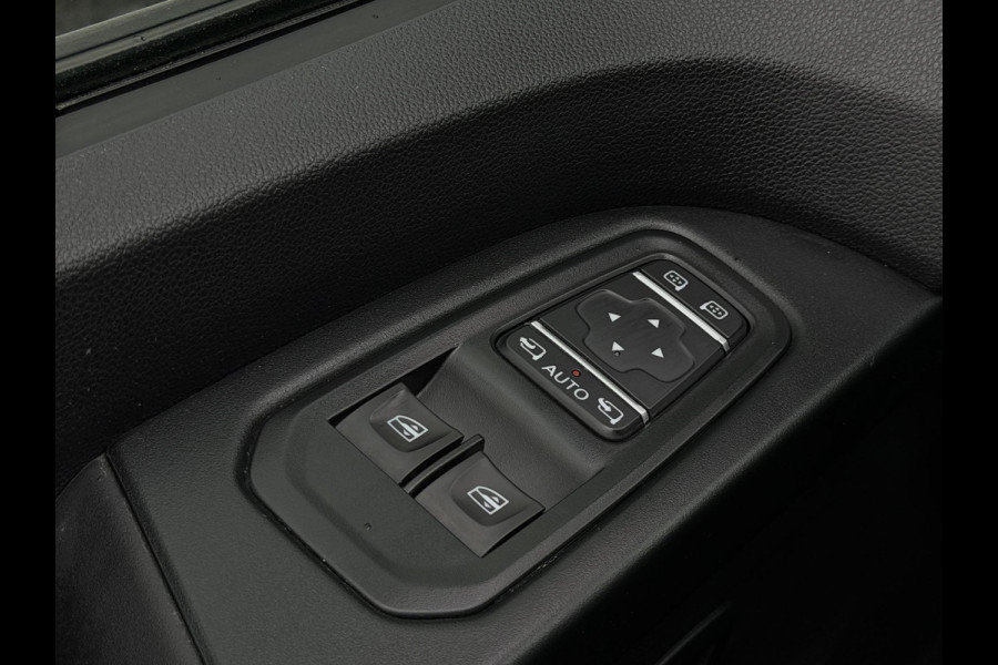 Renault Trafic 2.0 dCi 150 T30 L2H1 Luxe AUTOMAAT | NAVI | TREKHAAK | CAMERA
