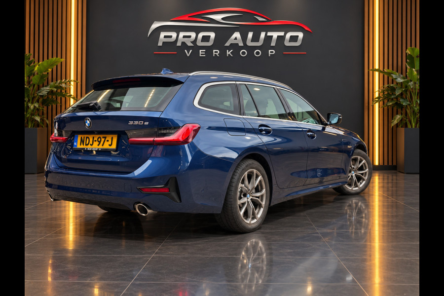 BMW 3 Serie Touring 330e Business Edition Plus M-Pakket_Panorama_Prachtige auto