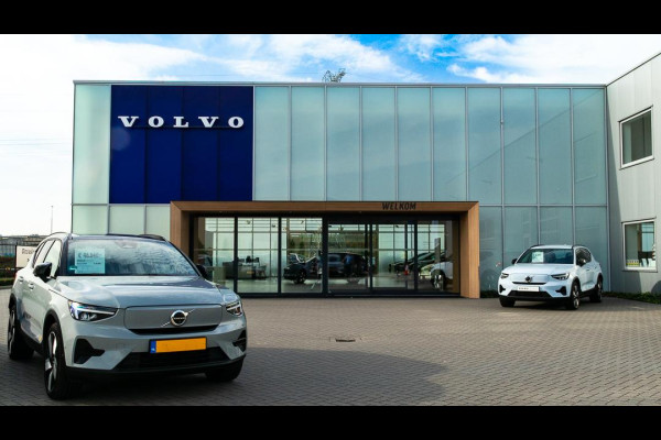 Volvo XC40 B4 211PK Automaat Plus Dark Panoramadak/ Adaptive Cruise Control/ 360 Camera/ Google infotainment/ Elektrisch verstelbare stoelen met geheugen/ Apple Carplay/ Android Auto