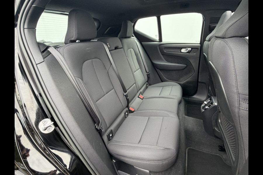 Volvo XC40 Recharge Ultimate 70 kWh Soh 94.5% Pano.dak Har/Kard Trekhaak