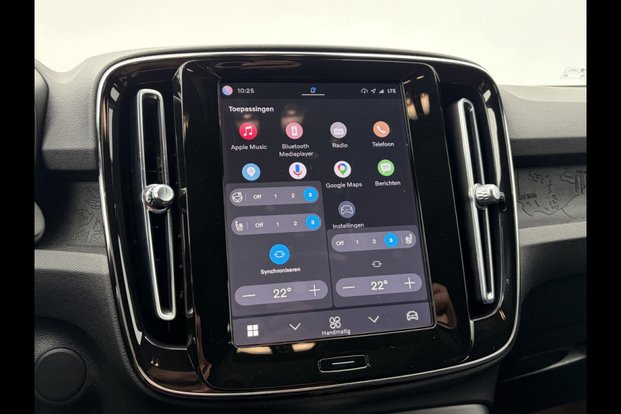 Volvo XC40 Recharge Ultimate 70 kWh Soh 94.5% Pano.dak Har/Kard Trekhaak