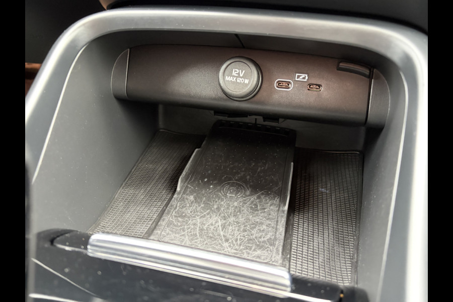 Volvo XC40 Recharge Ultimate 70 kWh Soh 94.5% Pano.dak Har/Kard Trekhaak