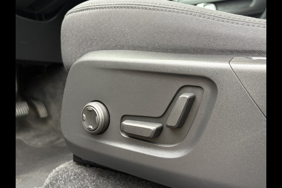 Volvo XC40 Recharge Ultimate 70 kWh Soh 94.5% Pano.dak Har/Kard Trekhaak