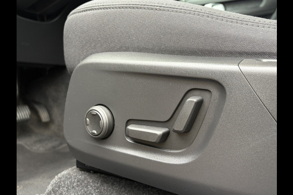 Volvo XC40 Recharge Ultimate 70 kWh Soh 94.5% Pano.dak Har/Kard Trekhaak