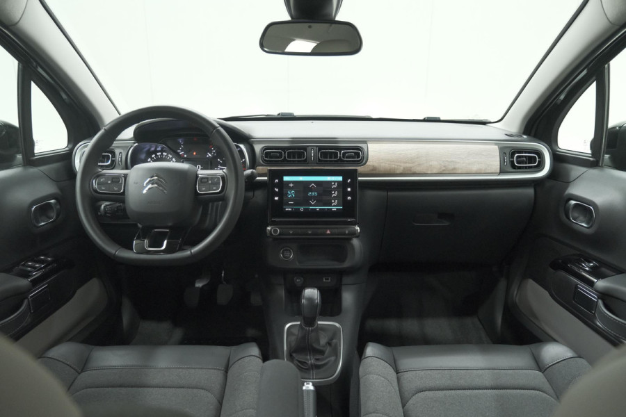 Citroën C3 PureTech 82 Max | Trekhaak | Keyless | Camera | Parkeersensoren | Navigatie | Stoelverwarming