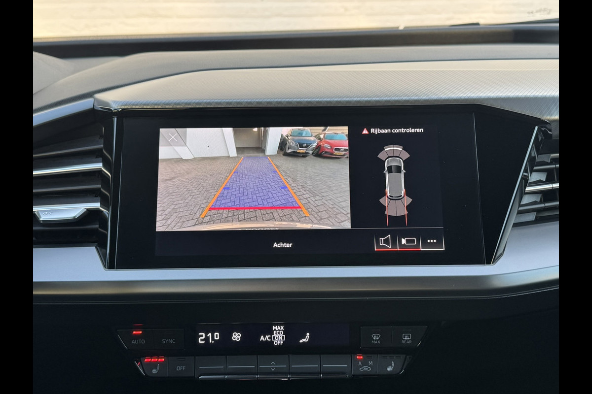 Audi Q4 e-tron 40 Launch edition Advanced 77 kWh SOH 87% Navi Carplay Camera Stoelverw. PDC V+A Electr. Achterklep