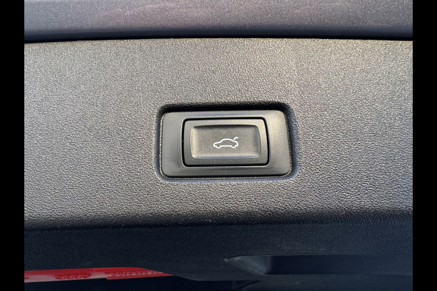 Audi Q4 e-tron 40 Launch edition Advanced 77 kWh SOH 87% Navi Carplay Camera Stoelverw. PDC V+A Electr. Achterklep