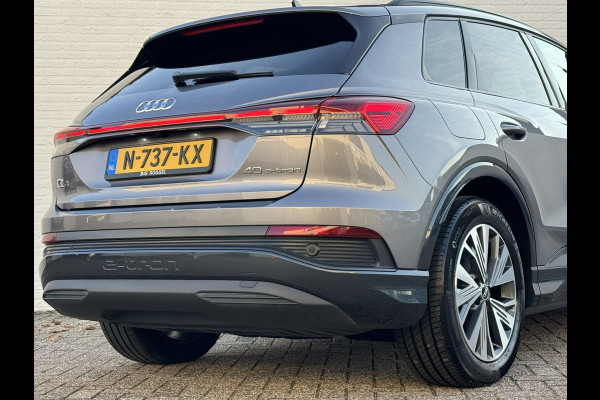 Audi Q4 e-tron 40 Launch edition Advanced 77 kWh SOH 87% Navi Carplay Camera Stoelverw. PDC V+A Electr. Achterklep