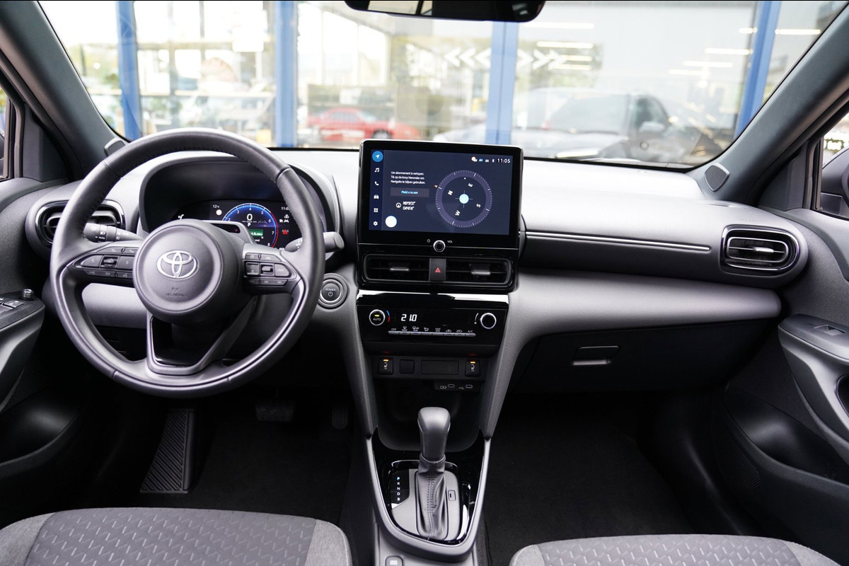 Toyota Yaris Cross 1.5 Hybrid 115 Dynamic|Prijs rijklaar incl fabrieksgarantie|Stoel/Stuurverwarming LMV 17" Clima Camera