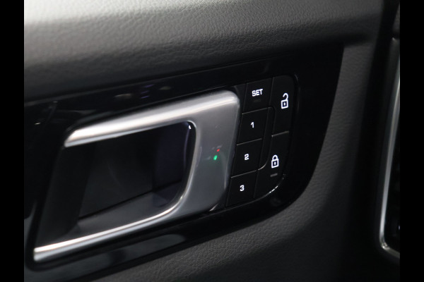 Porsche Cayenne 3.0 E-Hybrid Platinum Edition [PANORAMADAK, ACC, BOSE, SPORT CHRONO, HEAD-UP, ADAPTIVE LUCHTVERING, APPLE CARPLAY, SFEERVERLICHTING, MEMORY, NIEUWSTAAT]