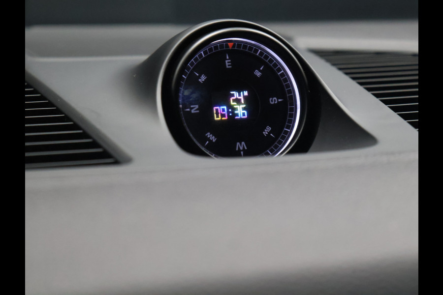 Porsche Cayenne 3.0 E-Hybrid Platinum Edition [PANORAMADAK, ACC, BOSE, SPORT CHRONO, HEAD-UP, ADAPTIVE LUCHTVERING, APPLE CARPLAY, SFEERVERLICHTING, MEMORY, NIEUWSTAAT]