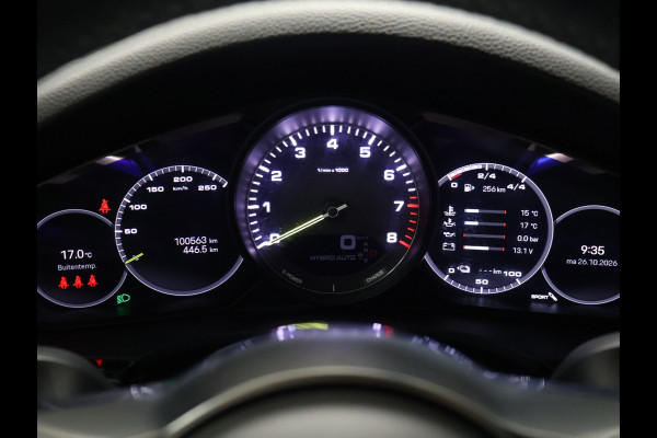 Porsche Cayenne 3.0 E-Hybrid Platinum Edition [PANORAMADAK, ACC, BOSE, SPORT CHRONO, HEAD-UP, ADAPTIVE LUCHTVERING, APPLE CARPLAY, SFEERVERLICHTING, MEMORY, NIEUWSTAAT]