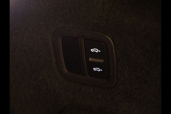 Porsche Cayenne 3.0 E-Hybrid Platinum Edition [PANORAMADAK, ACC, BOSE, SPORT CHRONO, HEAD-UP, ADAPTIVE LUCHTVERING, APPLE CARPLAY, SFEERVERLICHTING, MEMORY, NIEUWSTAAT]