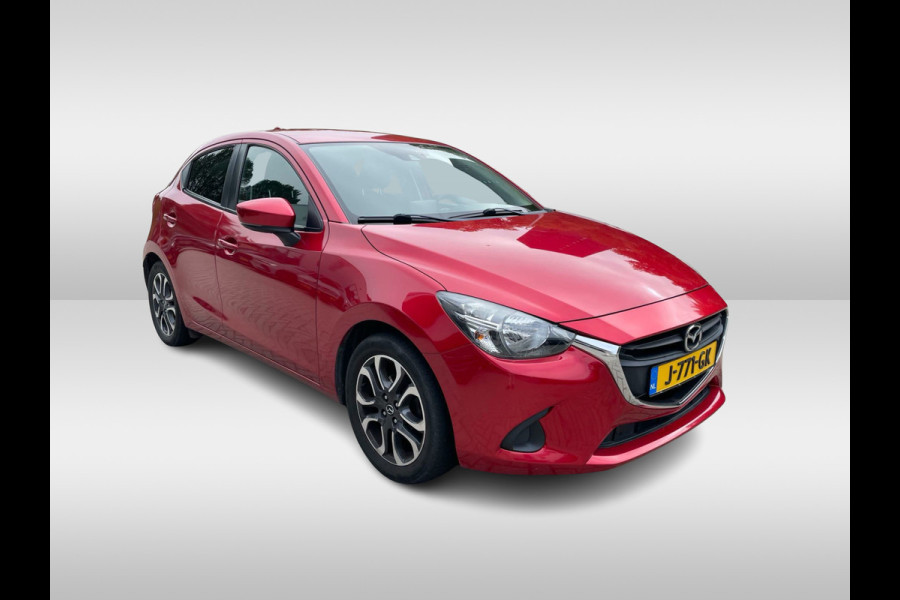 Mazda 2 1.5 Skyactiv-G Skylease+ / Navigatie / Parkeerhulp achter / 16'' / Stoelverwarming / Dodehoek / DAB / Cruise Control / Getint glas