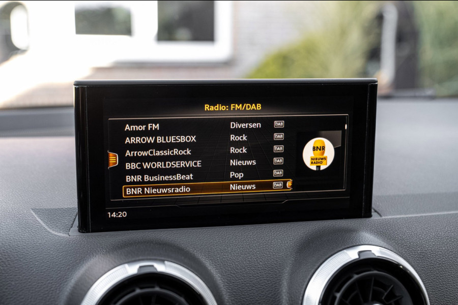 Audi Q2 35 TFSI Advanced 150 PK Aut. S-Line Virtual Matrix Camera Elek. Klep Keyless 18''