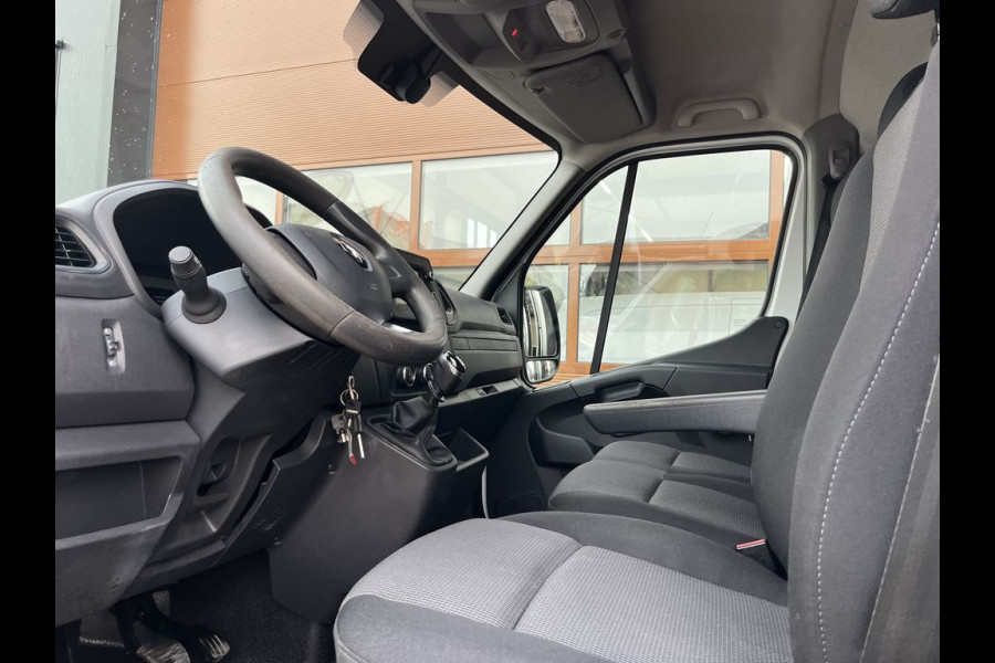 Renault Master T35 2.3 dCi 135pk E6 L2H2 BPM Vrij! Lease €270p/m, Navi, Camera, PDC, Led, Airco, Onderhoudshistorie aanwezig