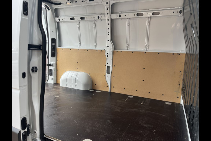 Renault Master T35 2.3 dCi 135pk E6 L2H2 BPM Vrij! Lease €270p/m, Navi, Camera, PDC, Led, Airco, Onderhoudshistorie aanwezig
