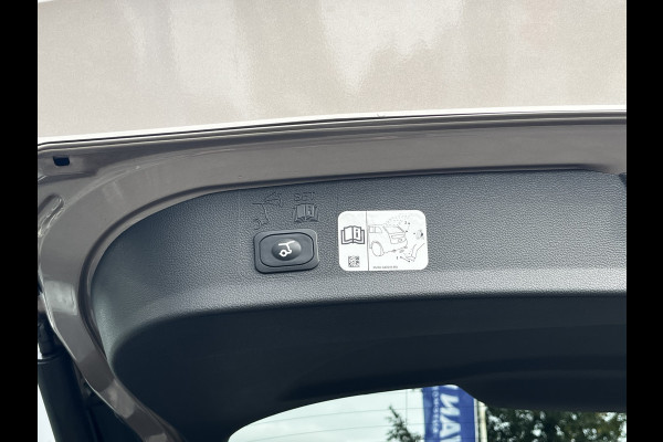 Ford Kuga 1.5 EcoBoost Vignale 182pk Automaat | Trekhaak | Full Options | Pano | Adapt. Cruise | Dodehoek | Driver Assistance Pack | Luxury Pack | etc. etc.